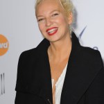 Sia at arrivals for ANNIE Premiere, Ziegfeld Theatre, New York, NY December 7, 2014. Photo By: Kristin Callahan/Everett Collection
