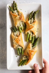 15 Easy, Elegant Appetizer Ideas for Your Oscars Viewing Party: Asparagus Pancetta Puff Pastry Bundles
