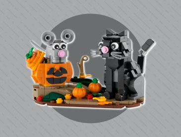 cat and mouse Halloween LEGO set